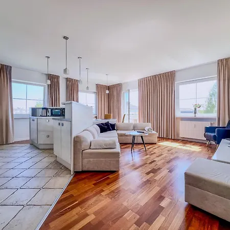 Nad Stawem, Dwupoziomowy, 6 Lozek, Parking, Zielona Okolica *