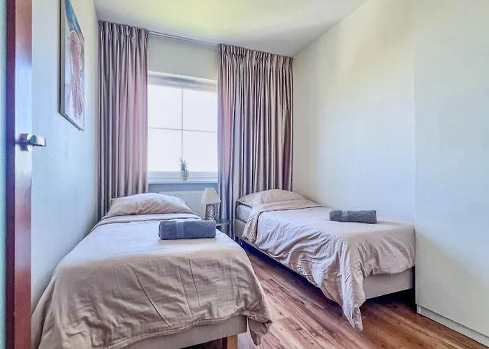 Nad Stawem, Dwupoziomowy, 6 Lozek, Parking, Zielona Okolica * Gdańsk